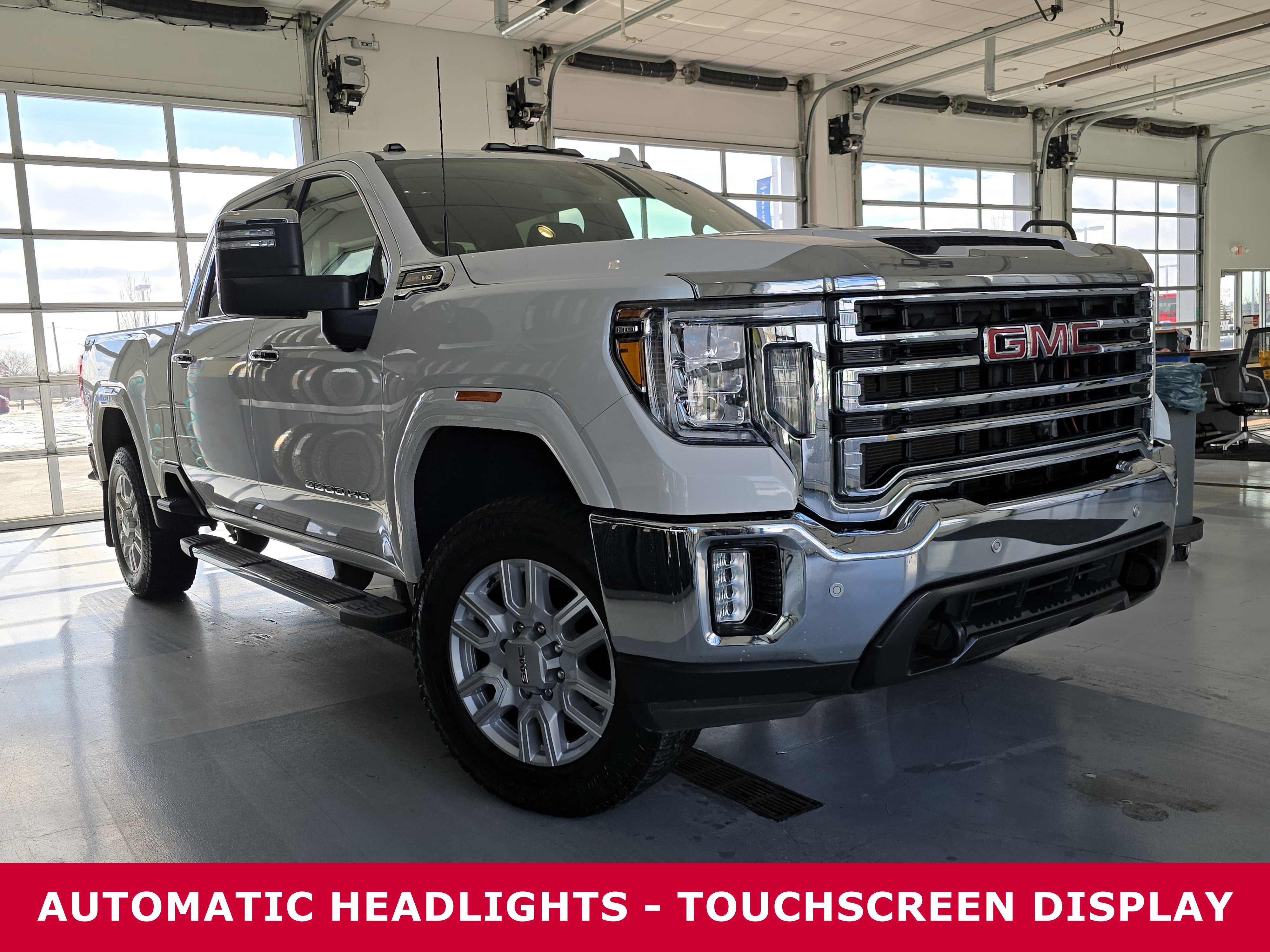 Used 2022 GMC Sierra 2500 SLT w/ SLT Premium Package image 3