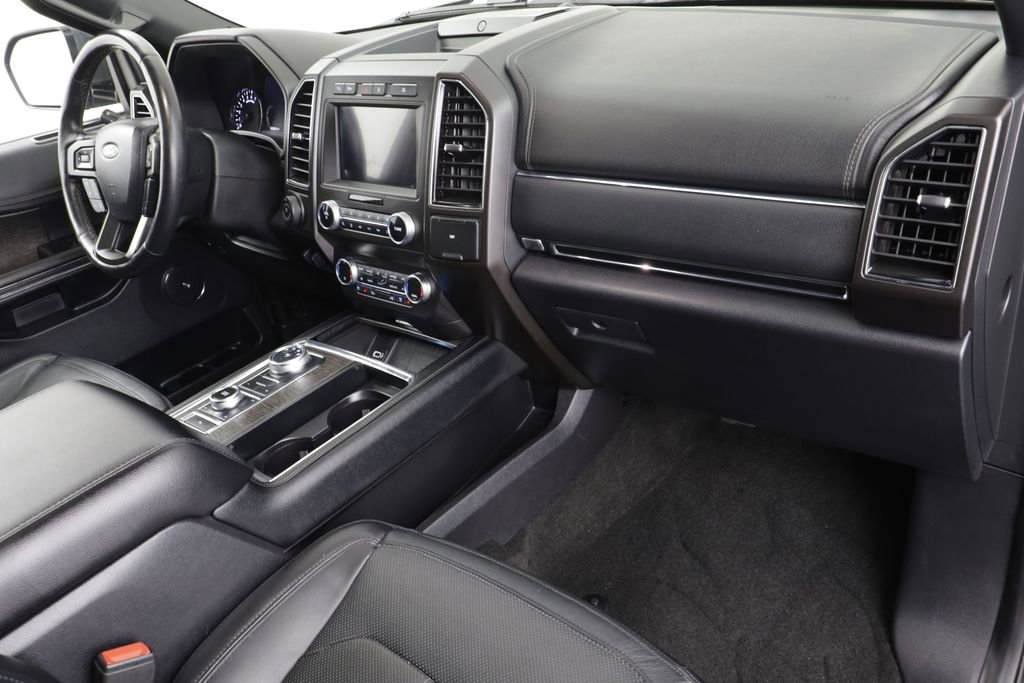 Used 2019 Ford Expedition Limited w/ Equipment Group 301A AWD/4WD image 24