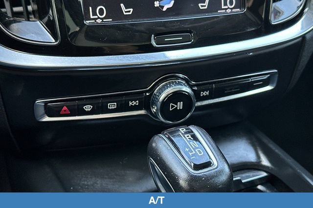 Used 2019 Volvo S60 T5 Momentum w/ Premium Package FWD image 22