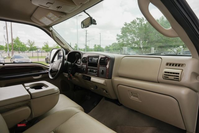 Used 2006 Ford F350 Lariat image 36