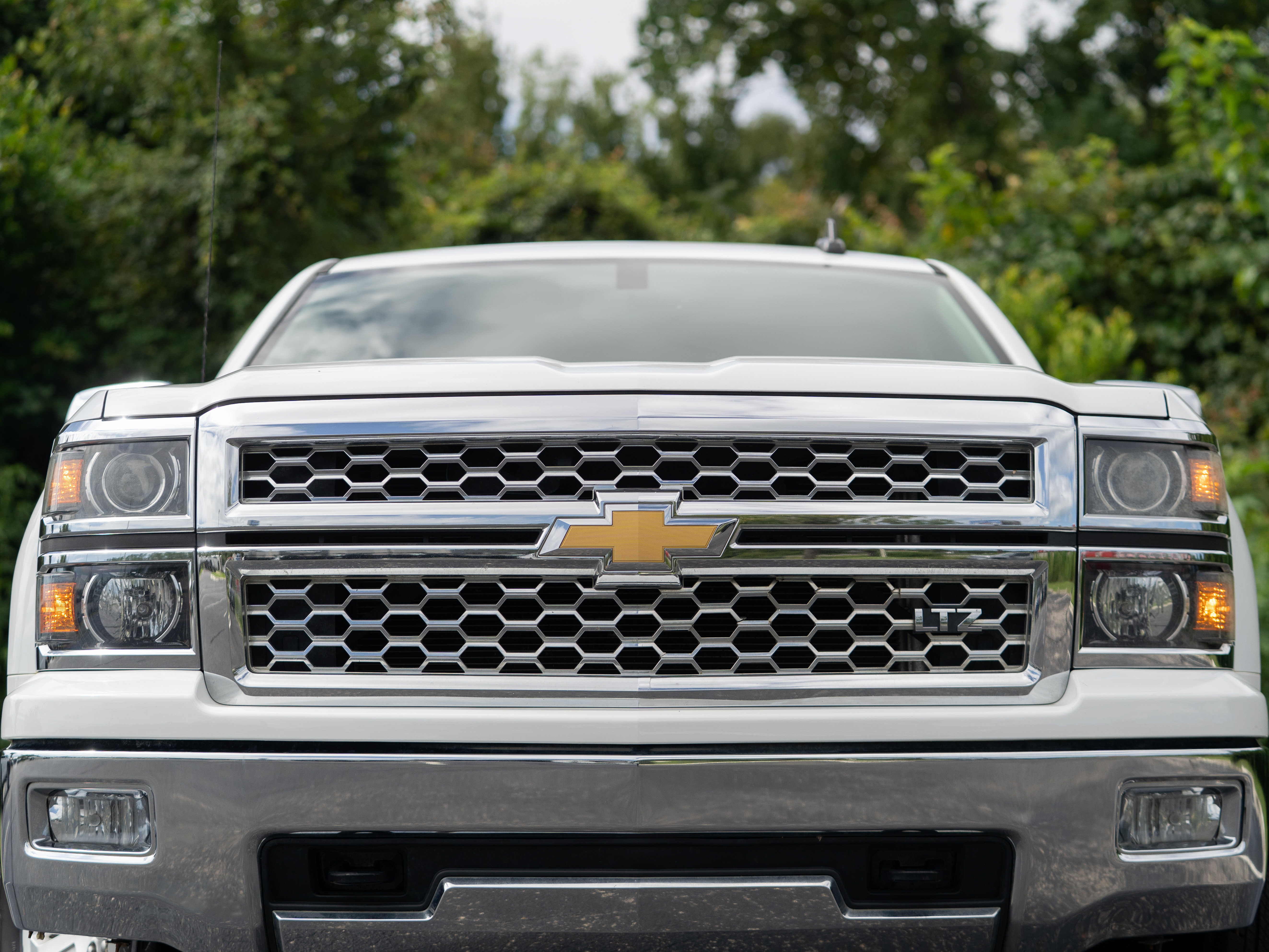 Used 2015 Chevrolet Silverado 1500 LTZ AWD/4WD image 34