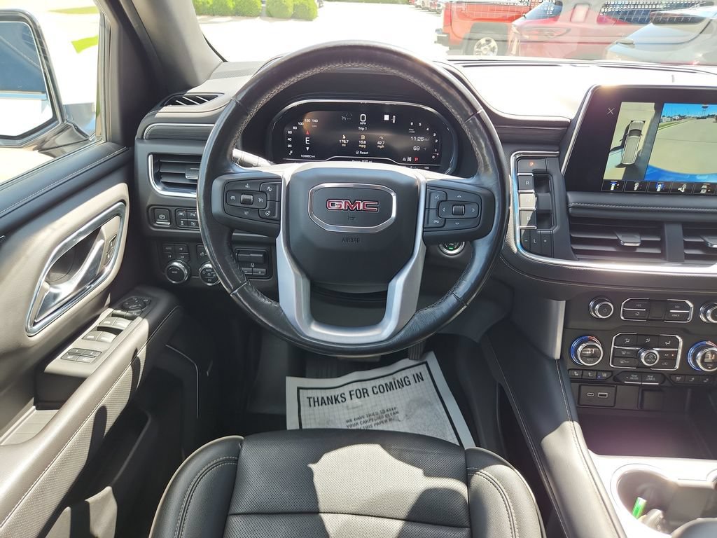 Certified 2022 GMC Yukon XL SLT w/ SLT Premium Package AWD/4WD image 17