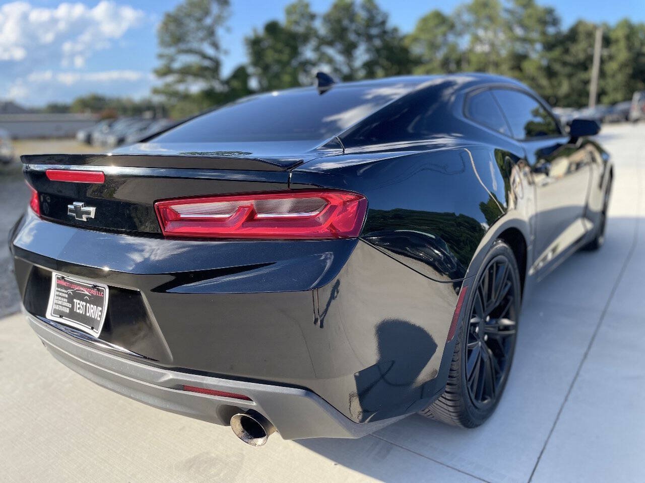 Used 2018 Chevrolet Camaro LT w/ RS Package RWD image 8