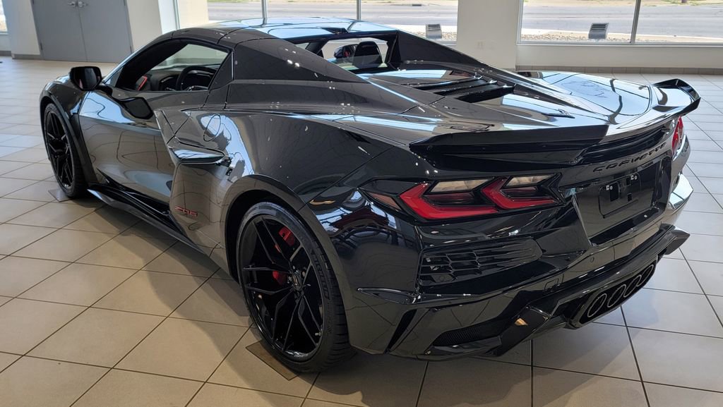 New 2025 Chevrolet Corvette Z06 image 10