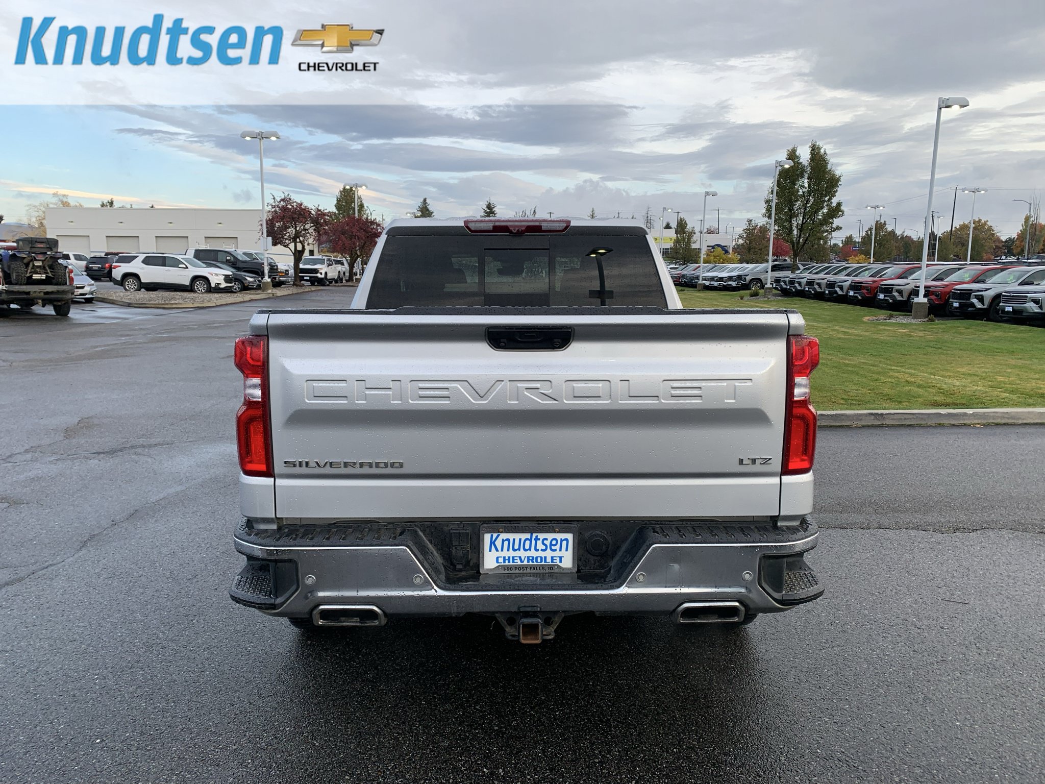 Used 2022 Chevrolet Silverado 1500 LTZ w/ LTZ Premium Package AWD/4WD image 6