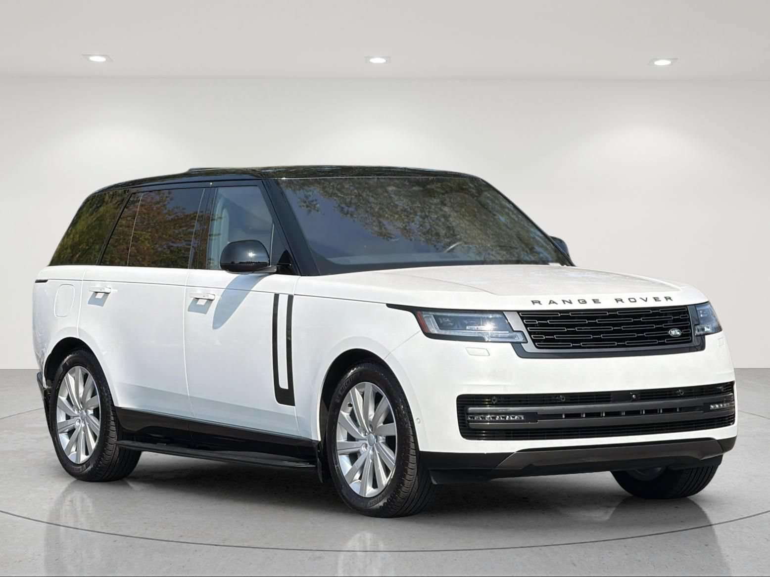 Used 2023 Land Rover Range Rover Long Wheelbase SE AWD/4WD image 7