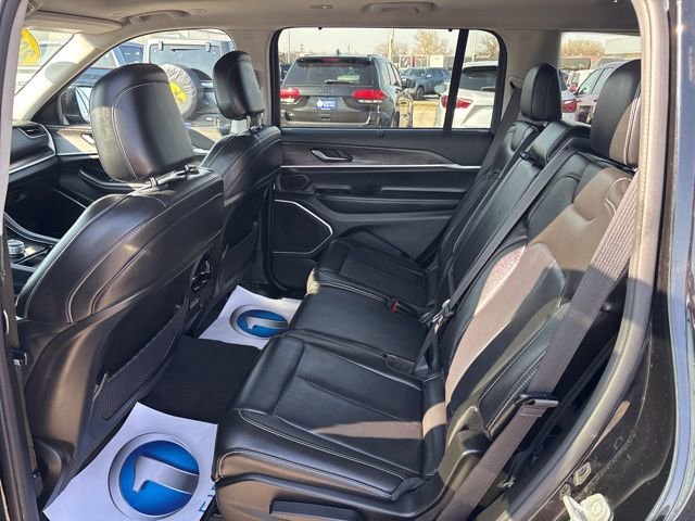 Used 2022 Jeep Grand Cherokee L Limited w/ Luxury Tech Group II image 32