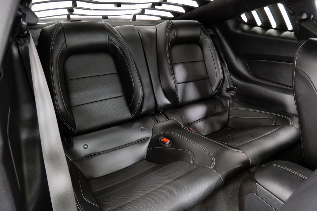 Used 2022 Ford Mustang GT Premium w/ GT Performance Package RWD image 19