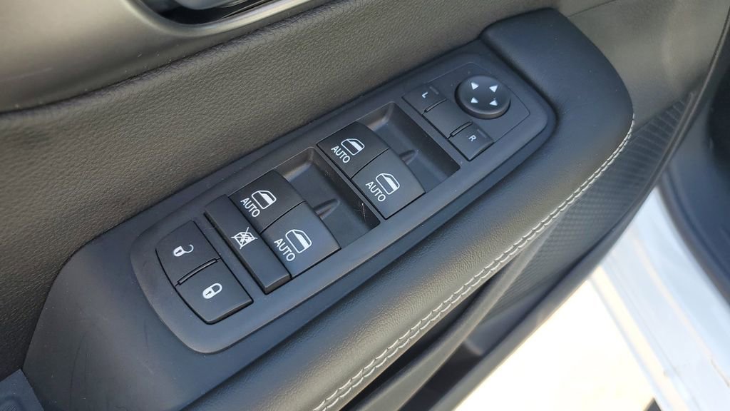 New 2026 Chrysler Pacifica Select image 22