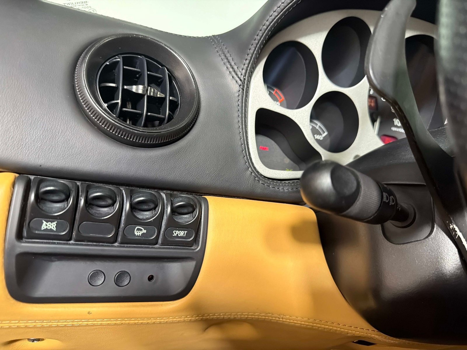 Used 2001 Ferrari 360 Spider RWD image 40