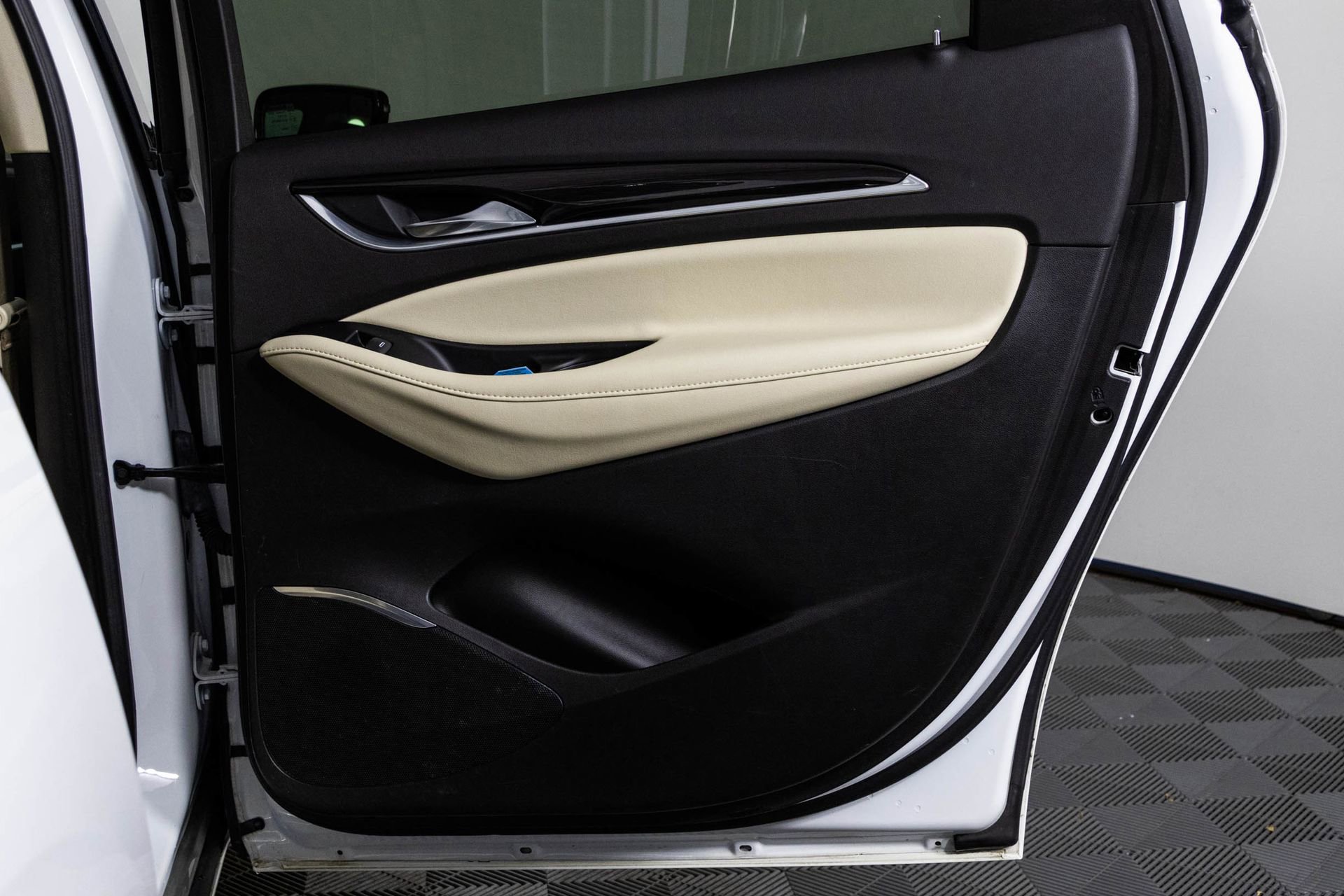 Certified 2023 Buick Enclave Essence w/ Experience Buick Package image 40