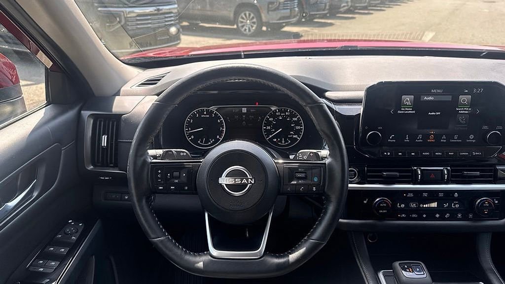 Used 2022 Nissan Pathfinder SL w/ SL Black Package AWD/4WD image 11