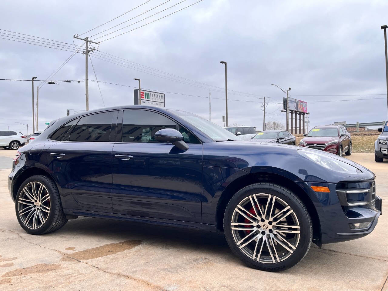Used 2015 Porsche Macan Turbo image 6