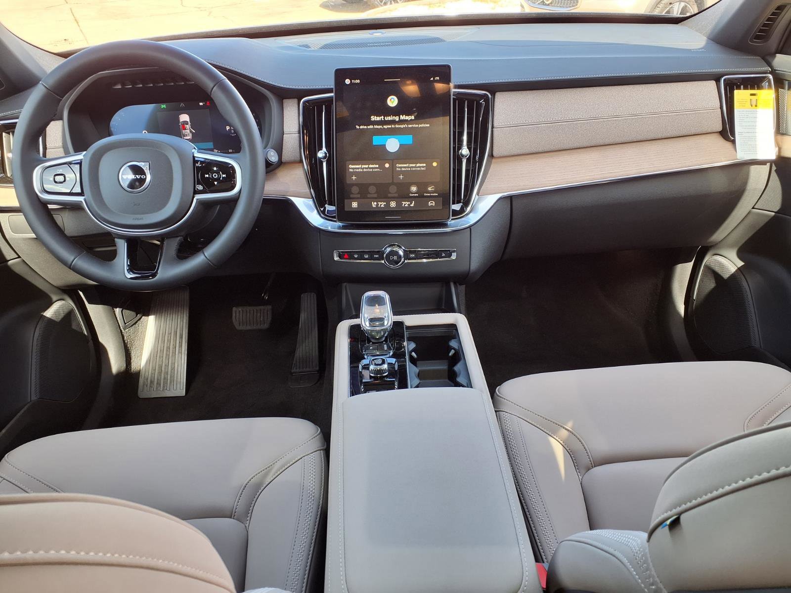 New 2026 Volvo XC90 B5 Plus w/ Protection Package Premier AWD/4WD image 11