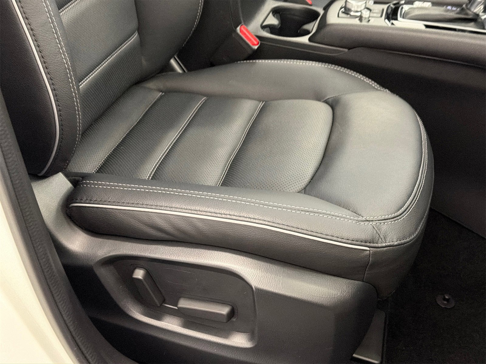 Used 2024 MAZDA CX-5 AWD 2.5 S w/ Preferred Package image 12