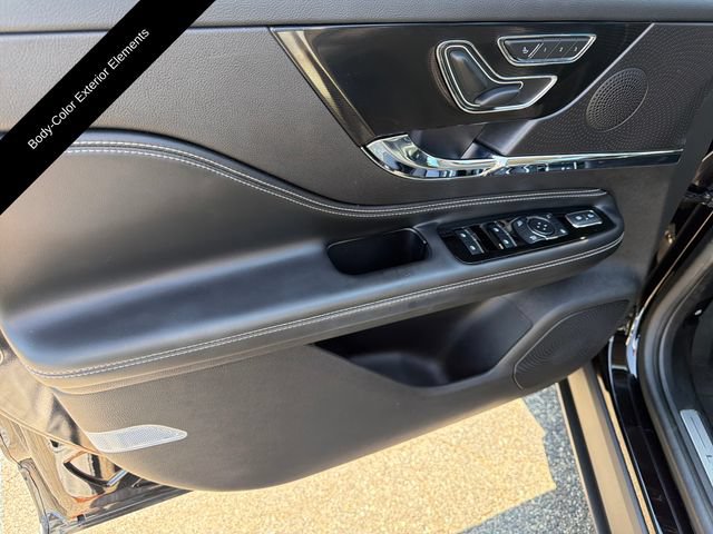 Used 2024 Lincoln Corsair AWD w/ Equipment Group 101A image 13
