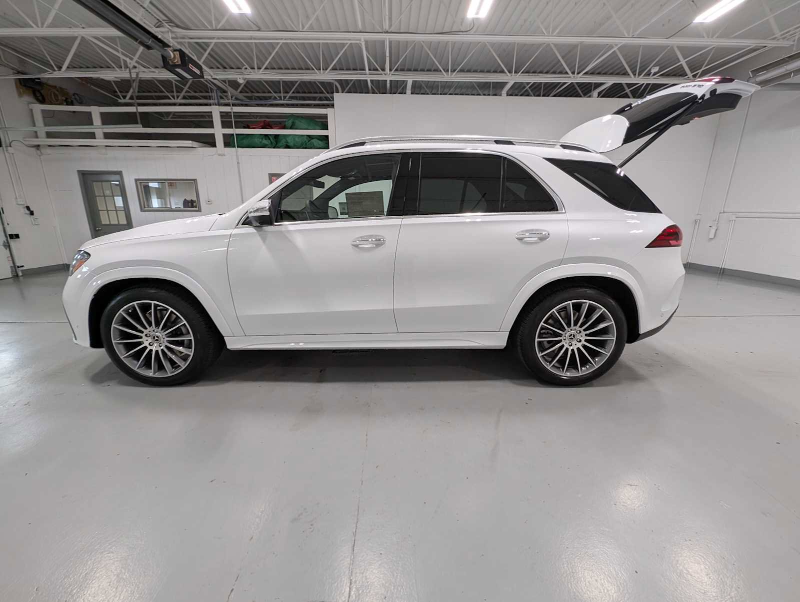 New 2026 Mercedes-Benz GLE 450 4MATIC image 10