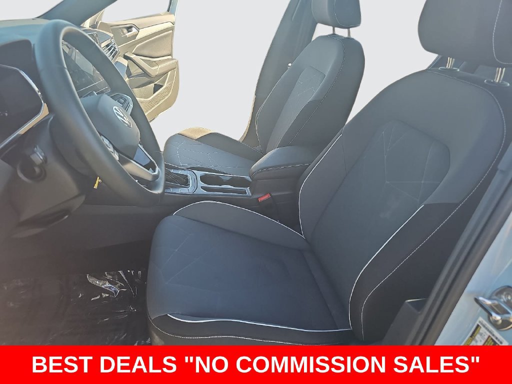 Used 2025 Volkswagen Jetta Sport FWD image 14