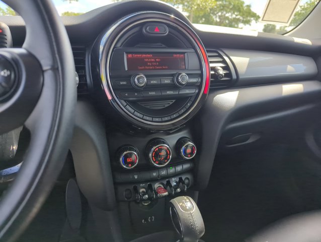 Used 2015 MINI Cooper 2-Door Hardtop image 13