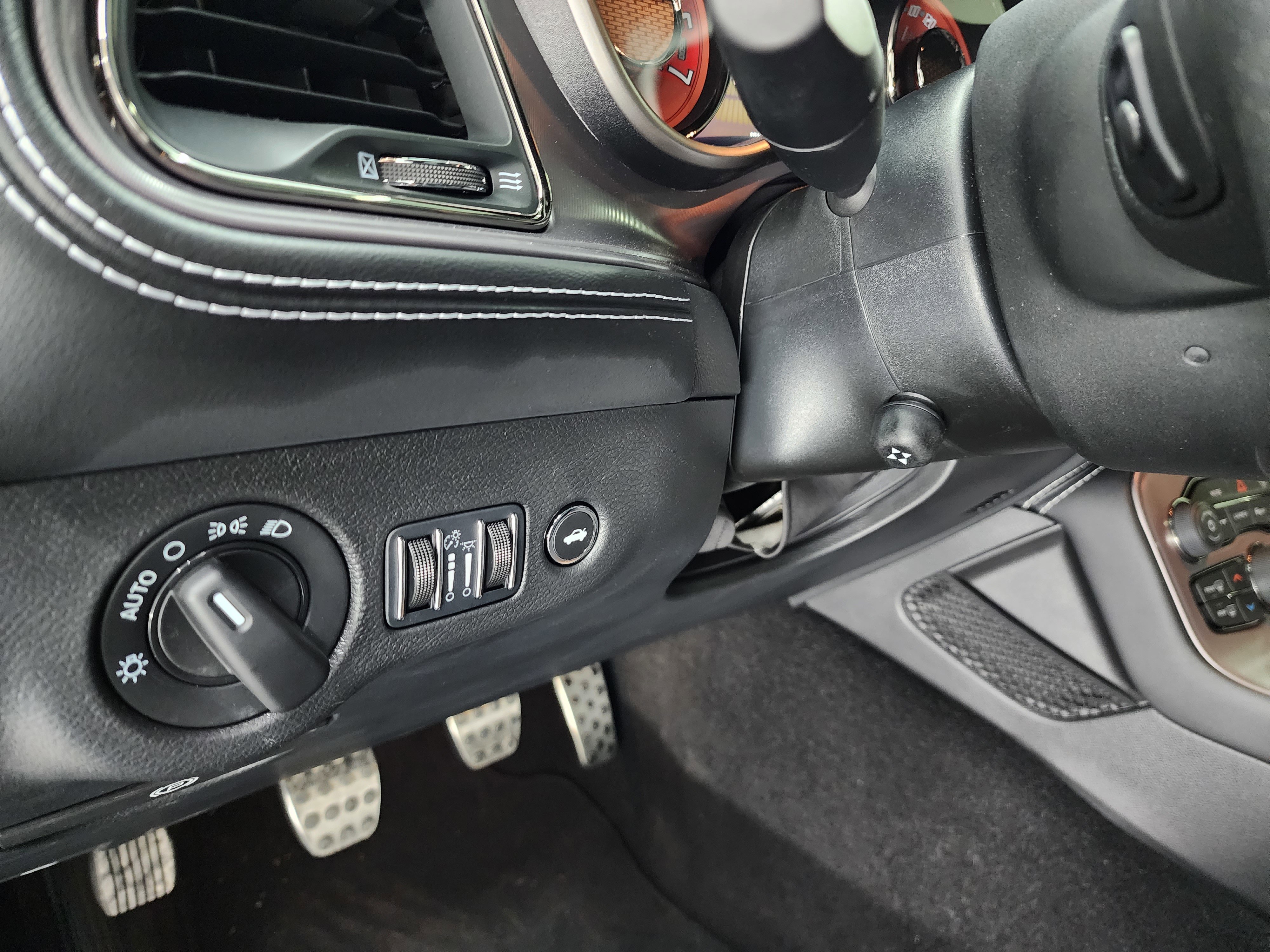 Used 2023 Dodge Challenger SRT Hellcat image 37