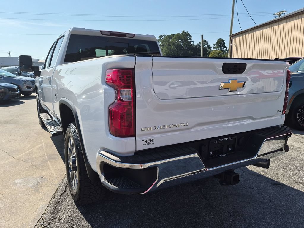 Used 2026 Chevrolet Silverado 2500 LT AWD/4WD image 2