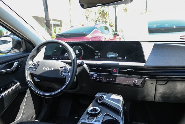 Used 2024 Kia EV6 Light RWD image 16