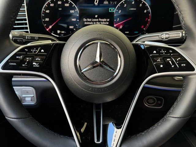 Used 2025 Mercedes-Benz GLS 450 4MATIC image 12