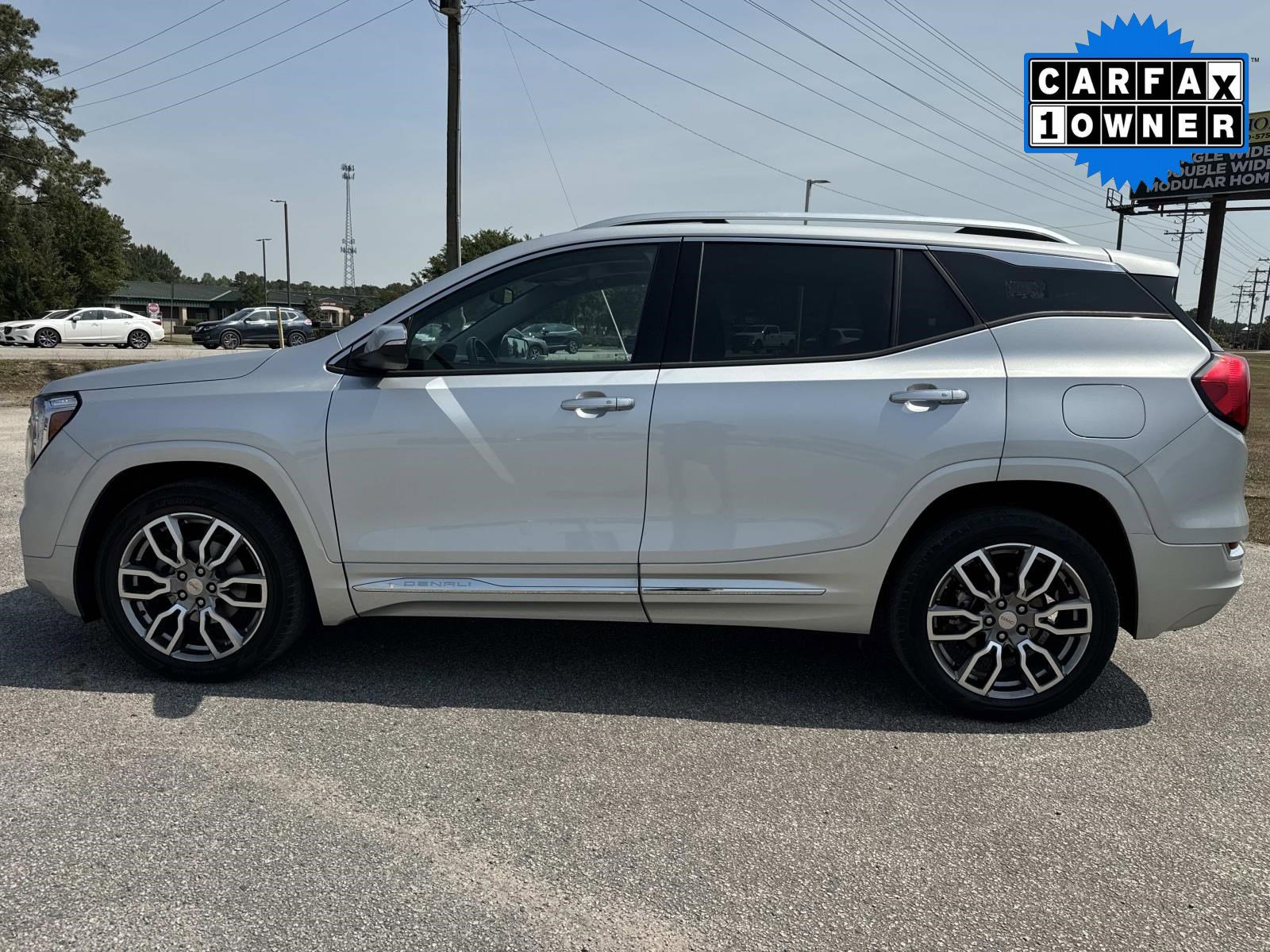 Certified 2022 GMC Terrain Denali w/ LPO, Roadside Safety Package AWD/4WD image 7