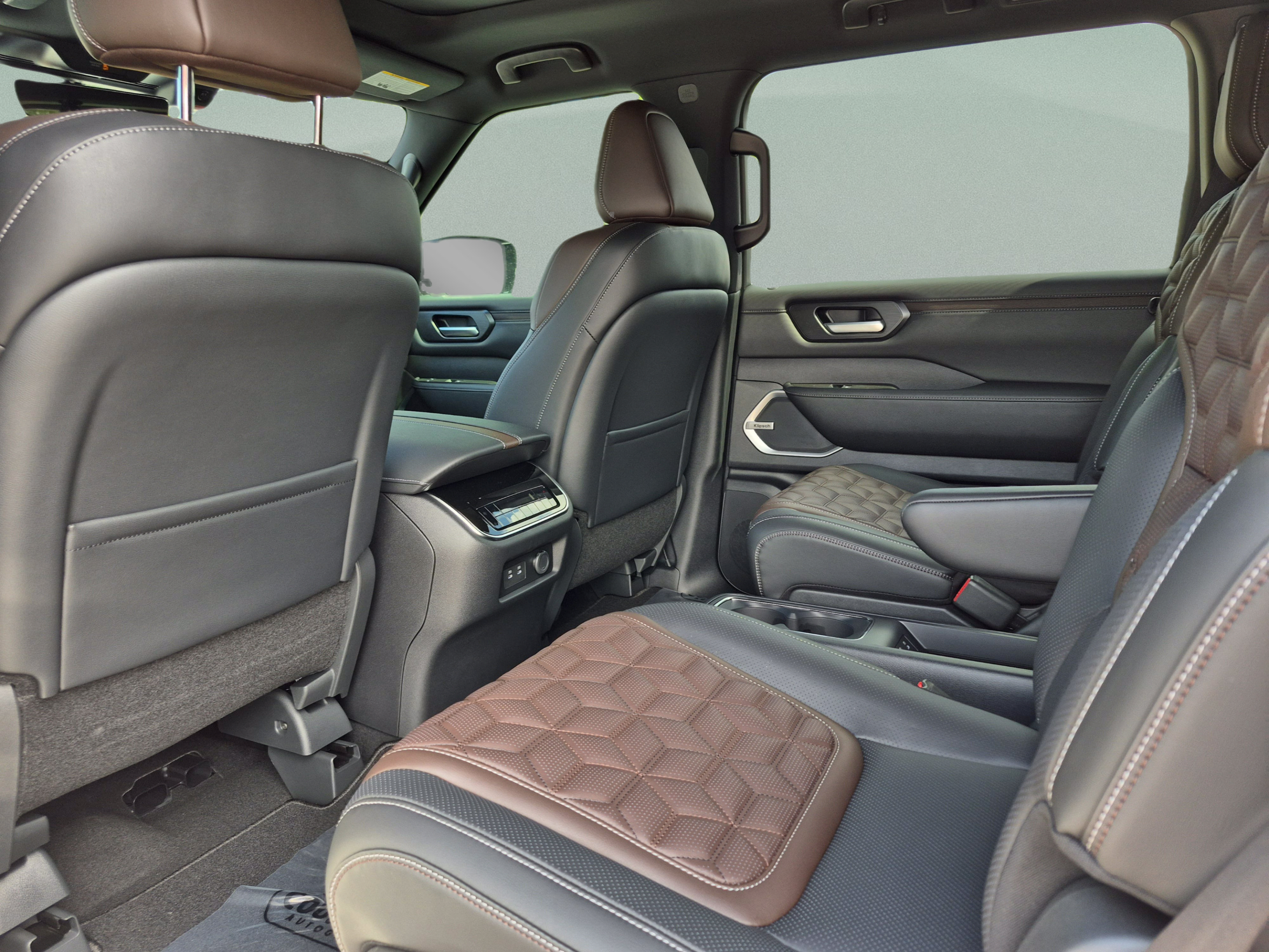 New 2026 Nissan Armada Platinum RWD image 18