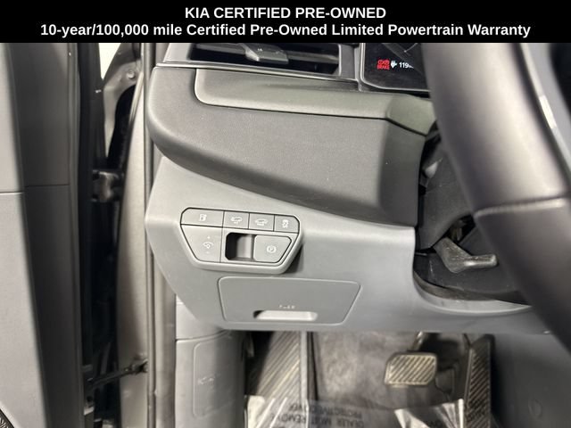 Certified 2024 Kia EV9 Light Long Range RWD image 13