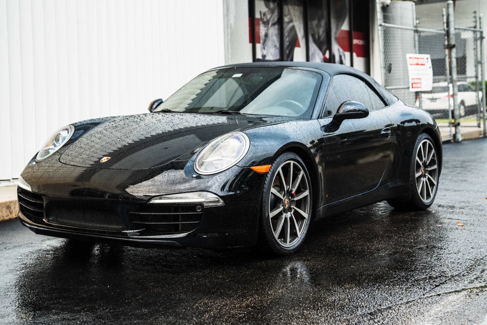 Used 2014 Porsche 911 Carrera S RWD image 3