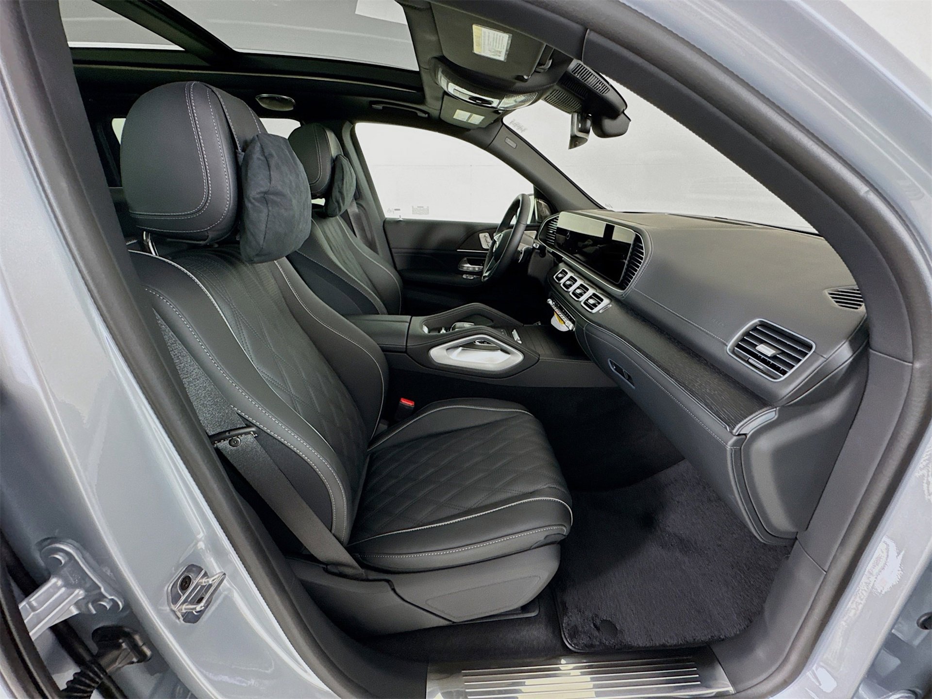 New 2026 Mercedes-Benz Maybach GLS 600 4MATIC image 32