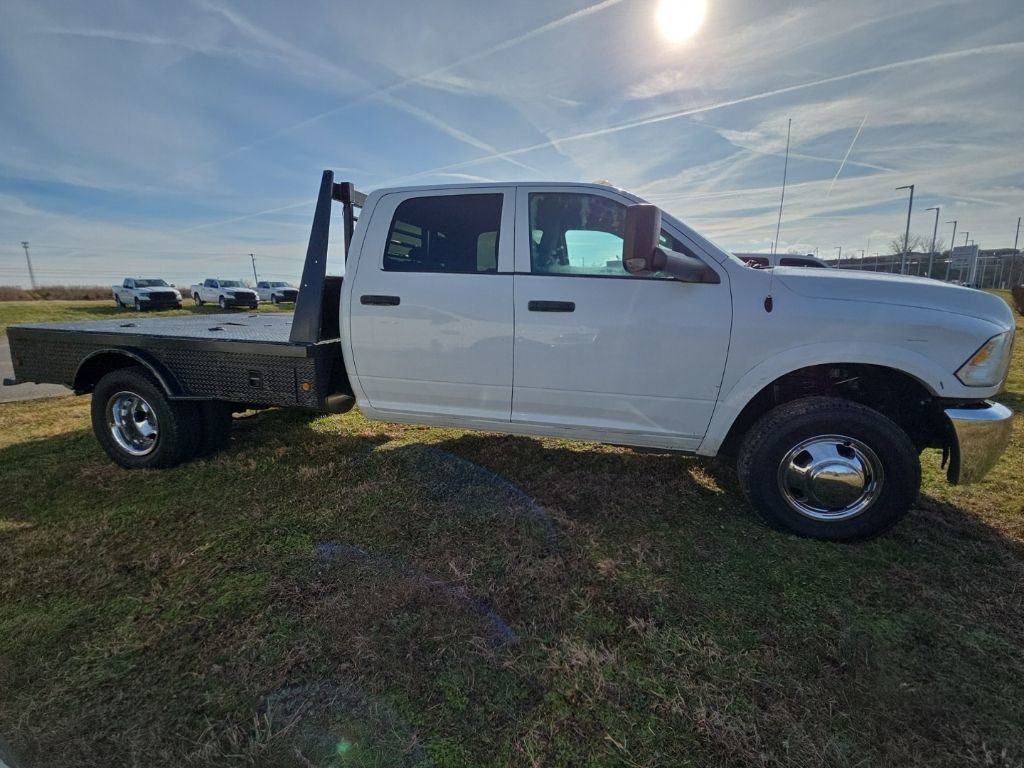 Used 2016 RAM 3500 Tradesman w/ Chrome Appearance Group AWD/4WD image 4