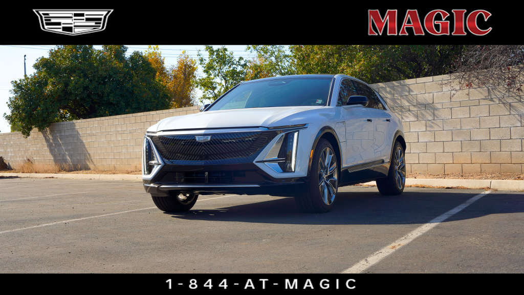 New 2027 Cadillac Lyriq Signature Luxury w/ LPO, Floor Liner Package