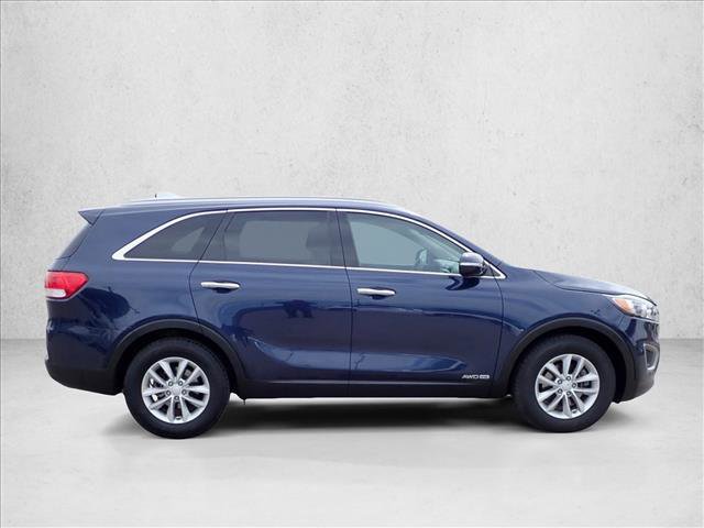 Used 2017 Kia Sorento AWD image 5