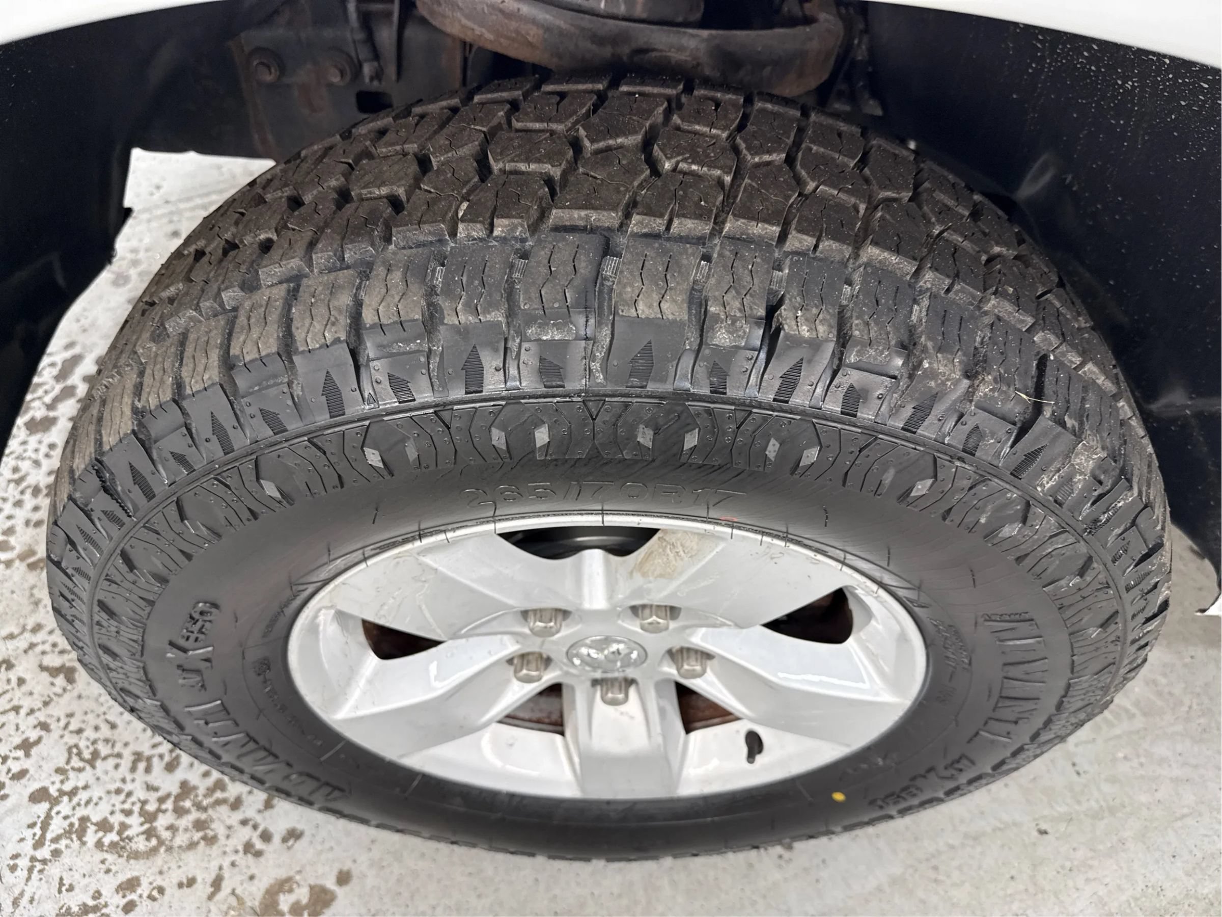 Used 2019 RAM 1500 Express AWD/4WD image 28