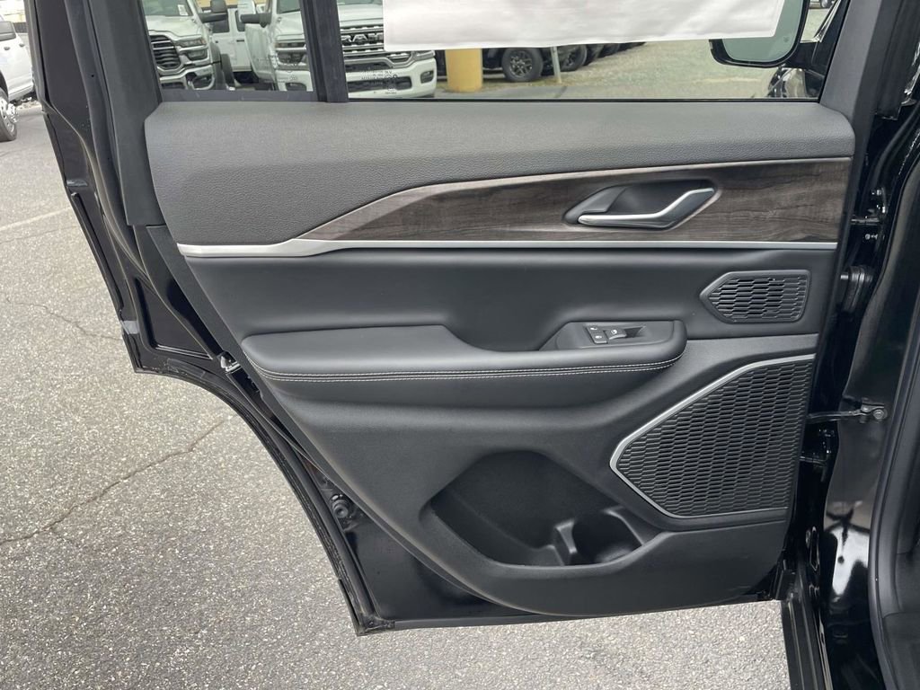 New 2026 Jeep Grand Cherokee Limited image 20