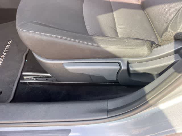Used 2024 Nissan Sentra SV FWD image 31