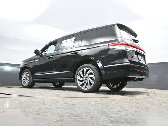 Used 2024 Lincoln Navigator Reserve AWD/4WD image 52