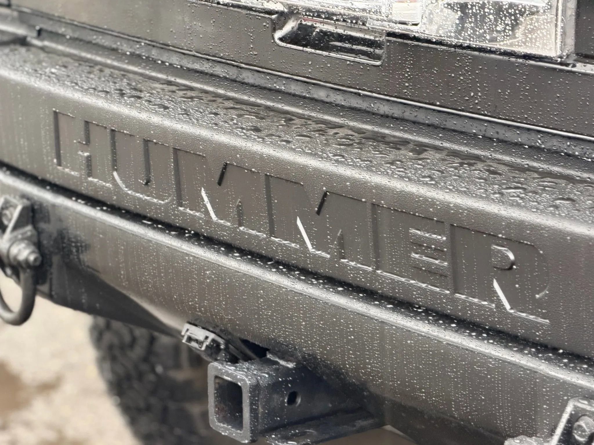 Used 2004 HUMMER H2 w/ Preferred Equipment Group image 13