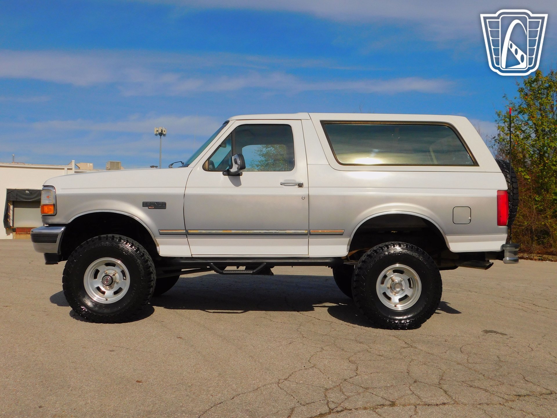 Used 1995 Ford Bronco XLT AWD/4WD image 13
