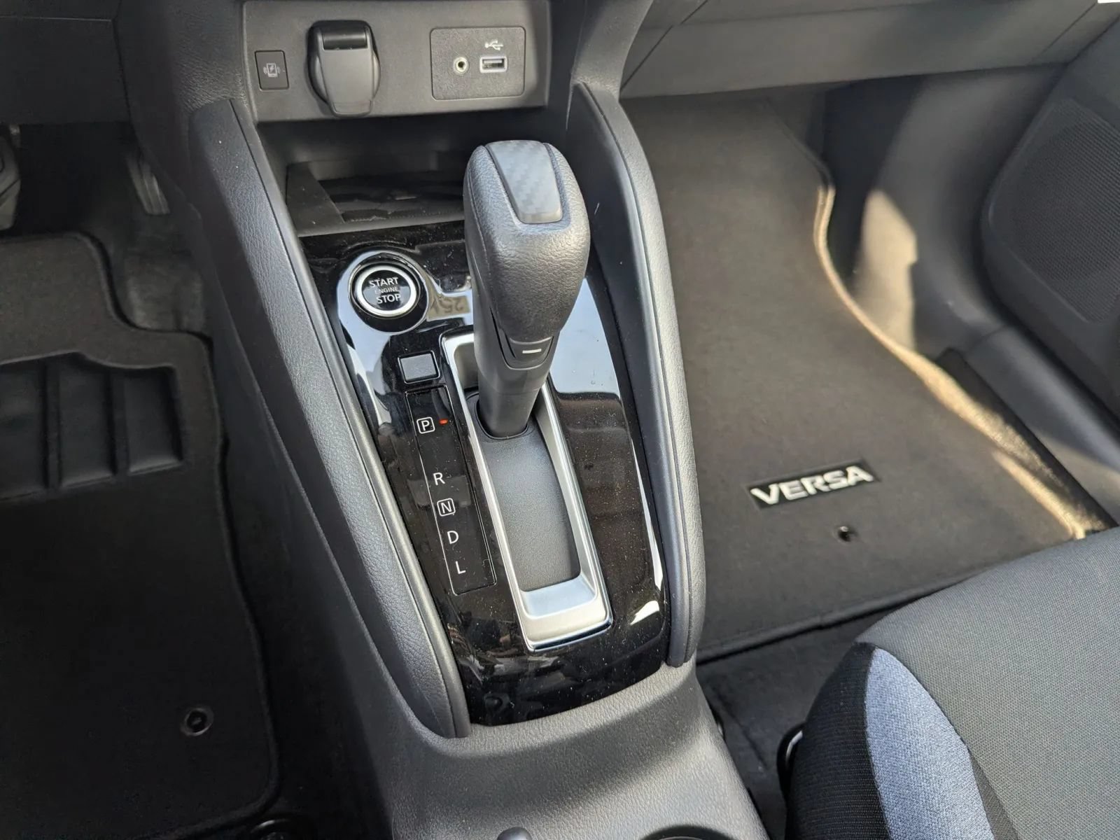 New 2025 Nissan Versa SV w/ Trunk Package FWD image 22