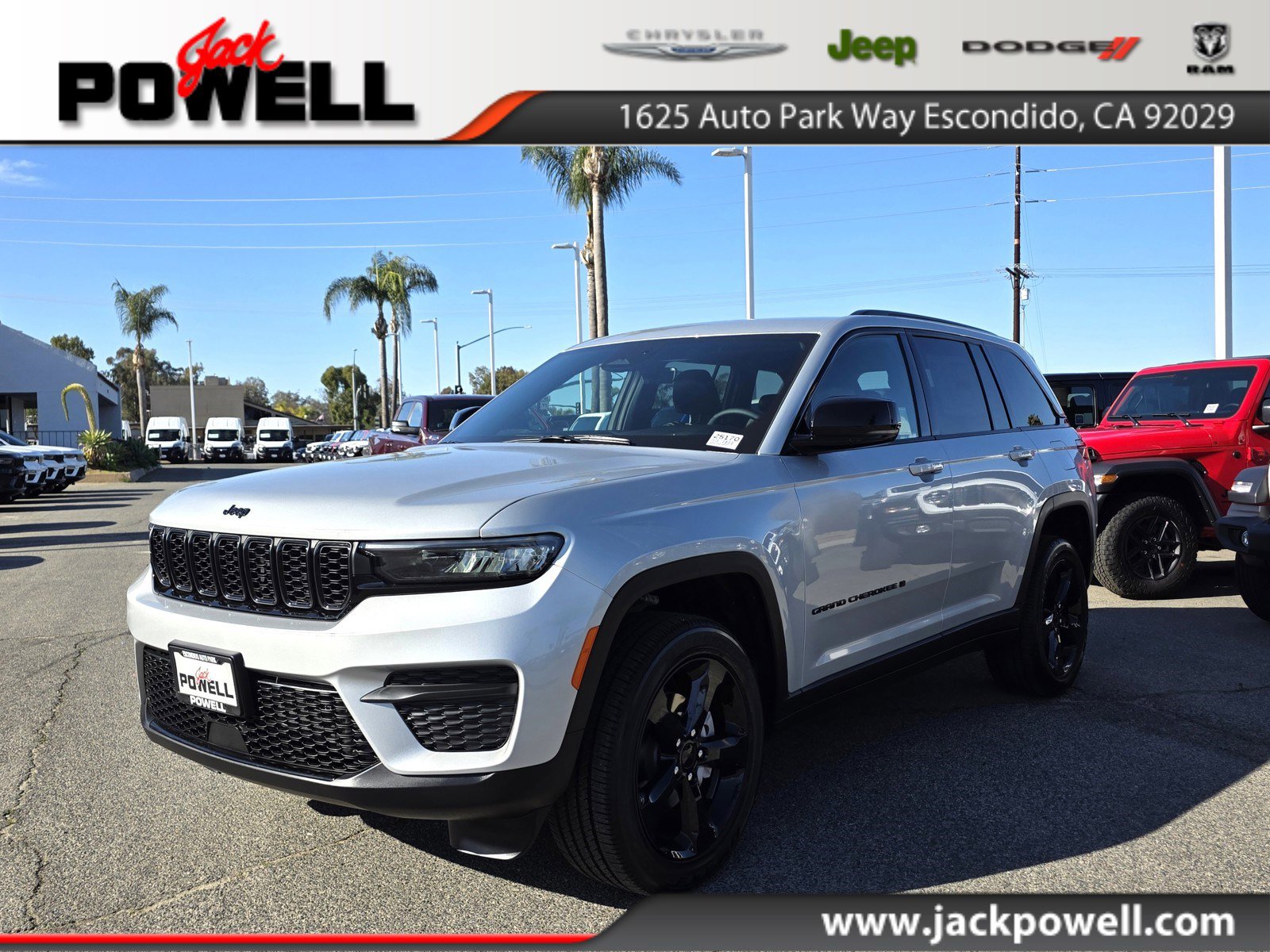 New 2025 Jeep Grand Cherokee Altitude