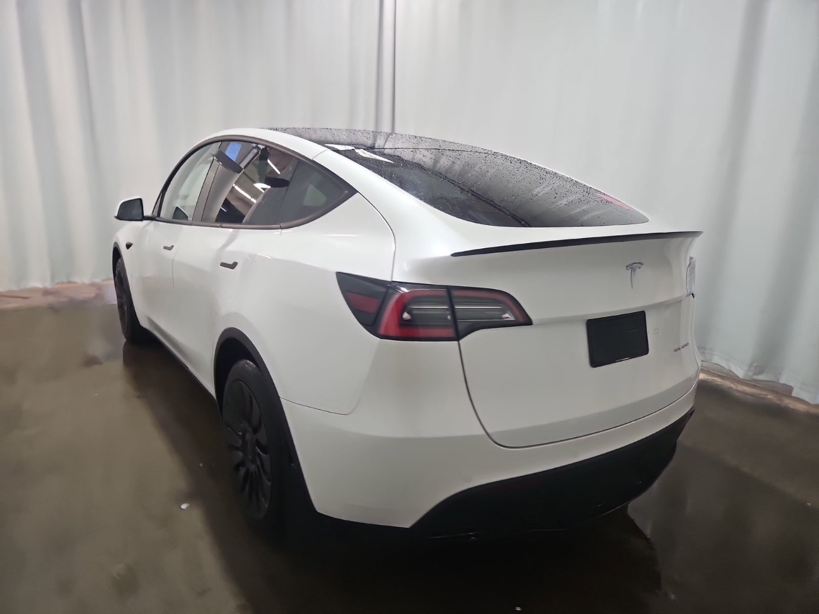 Used 2020 Tesla Model Y Long Range AWD/4WD image 5