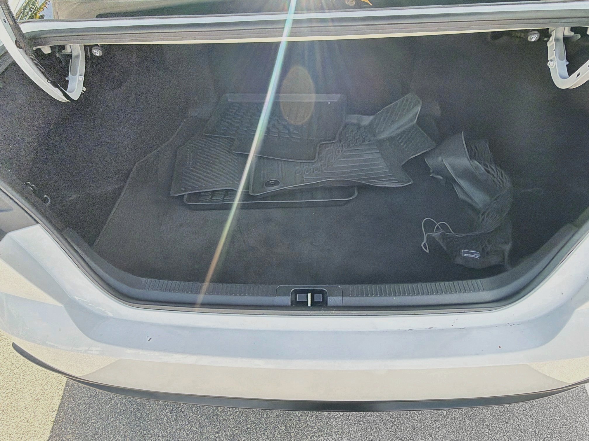 Used 2025 Toyota Camry SE FWD image 26