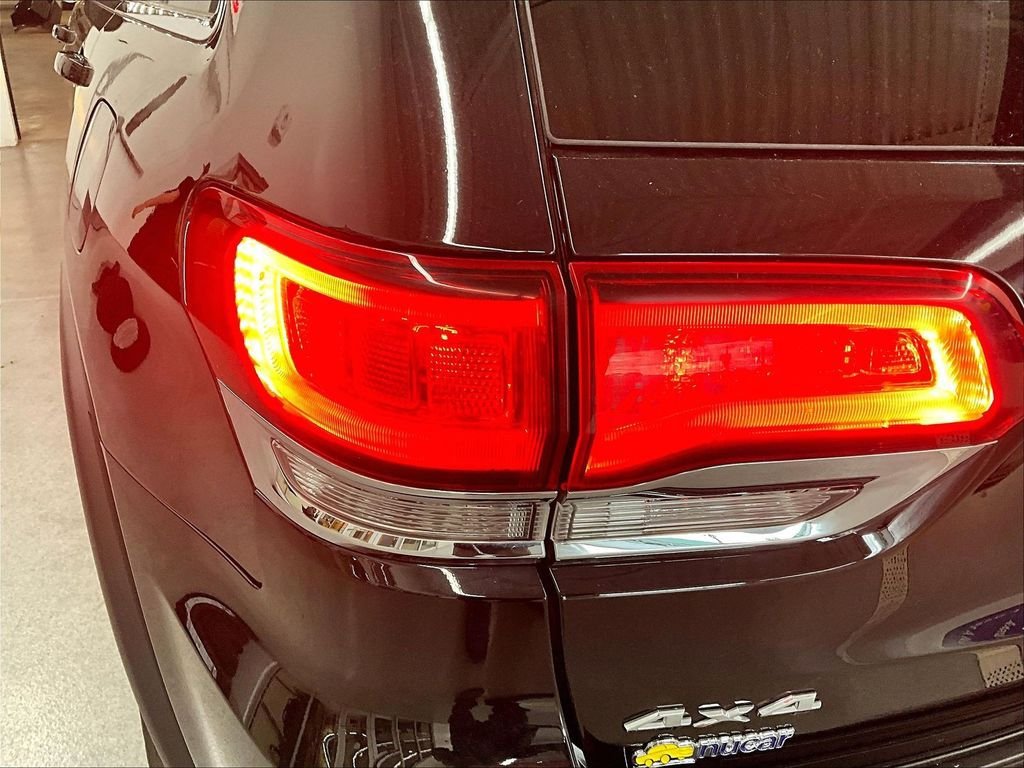 Used 2020 Jeep Grand Cherokee Laredo w/ Quick Order Package 2BN North AWD/4WD image 31