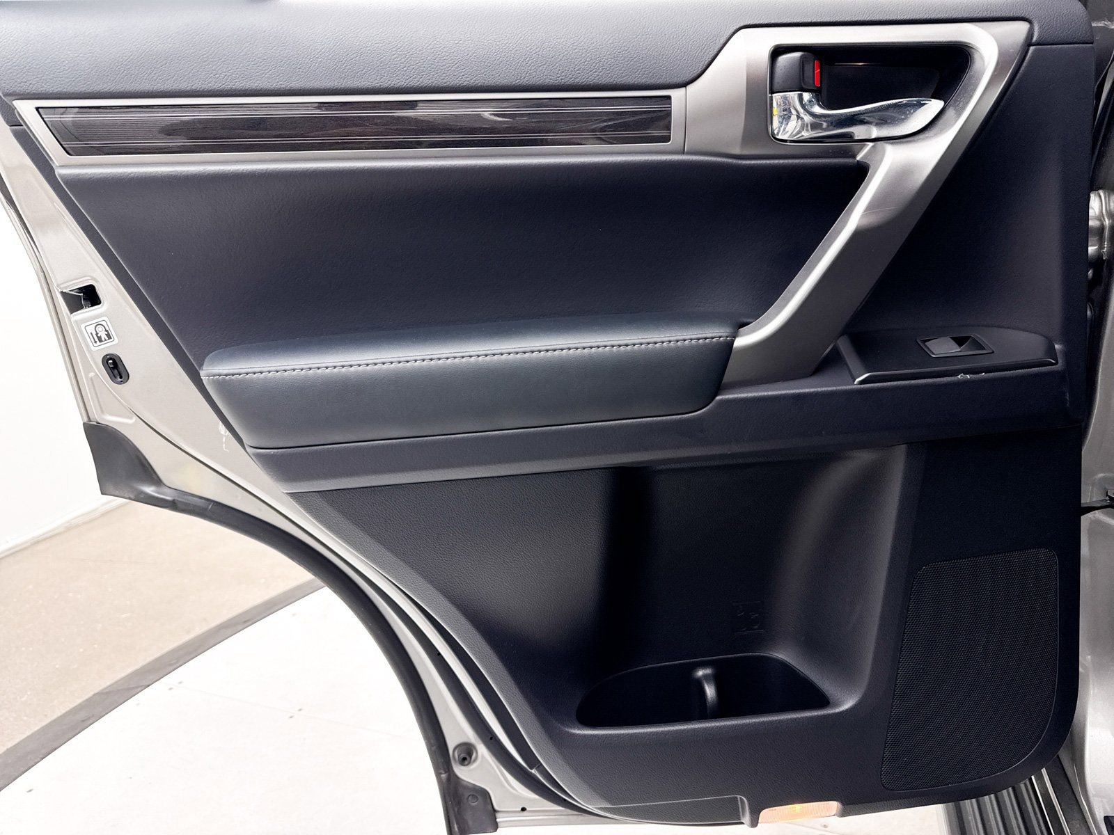 Used 2023 Lexus GX 460 Premium w/ Premium Package image 29