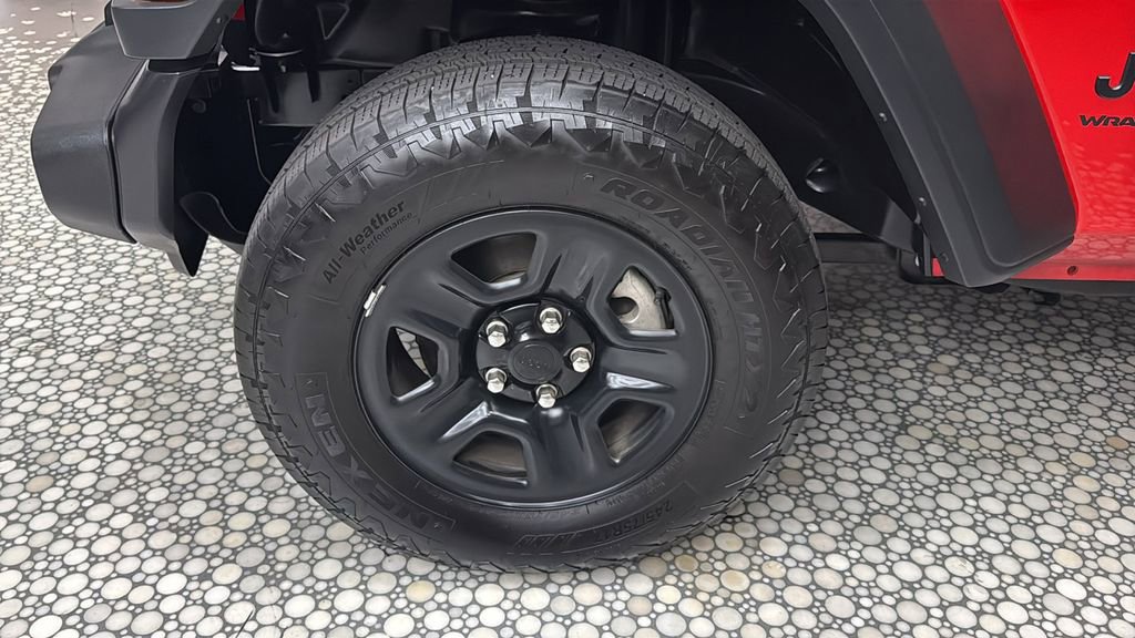 Used 2025 Jeep Wrangler Sport image 7