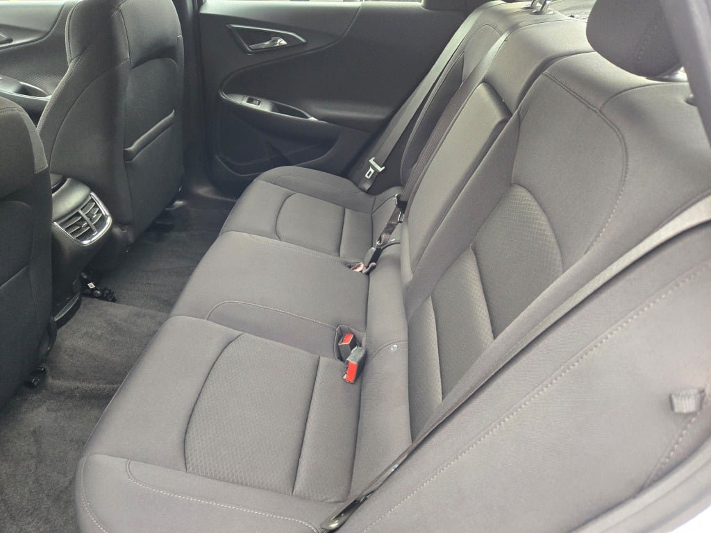 Used 2024 Chevrolet Malibu LT FWD image 16