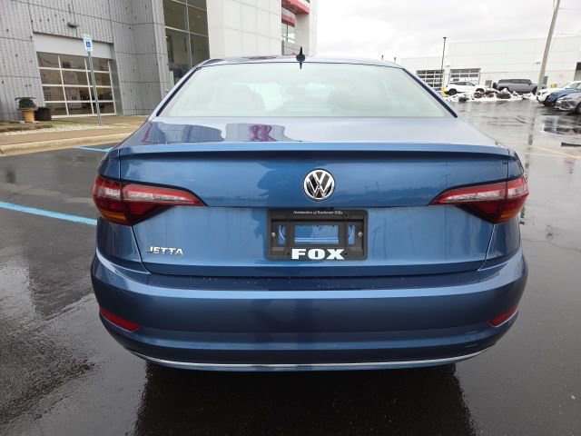 Used 2019 Volkswagen Jetta SE w/ Cold Weather Package image 6